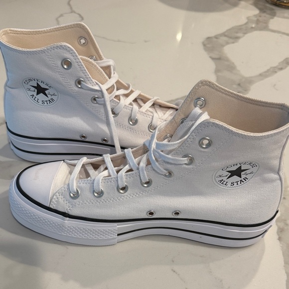 Converse Women's Classic White High-Tops - Picture 1 of 6